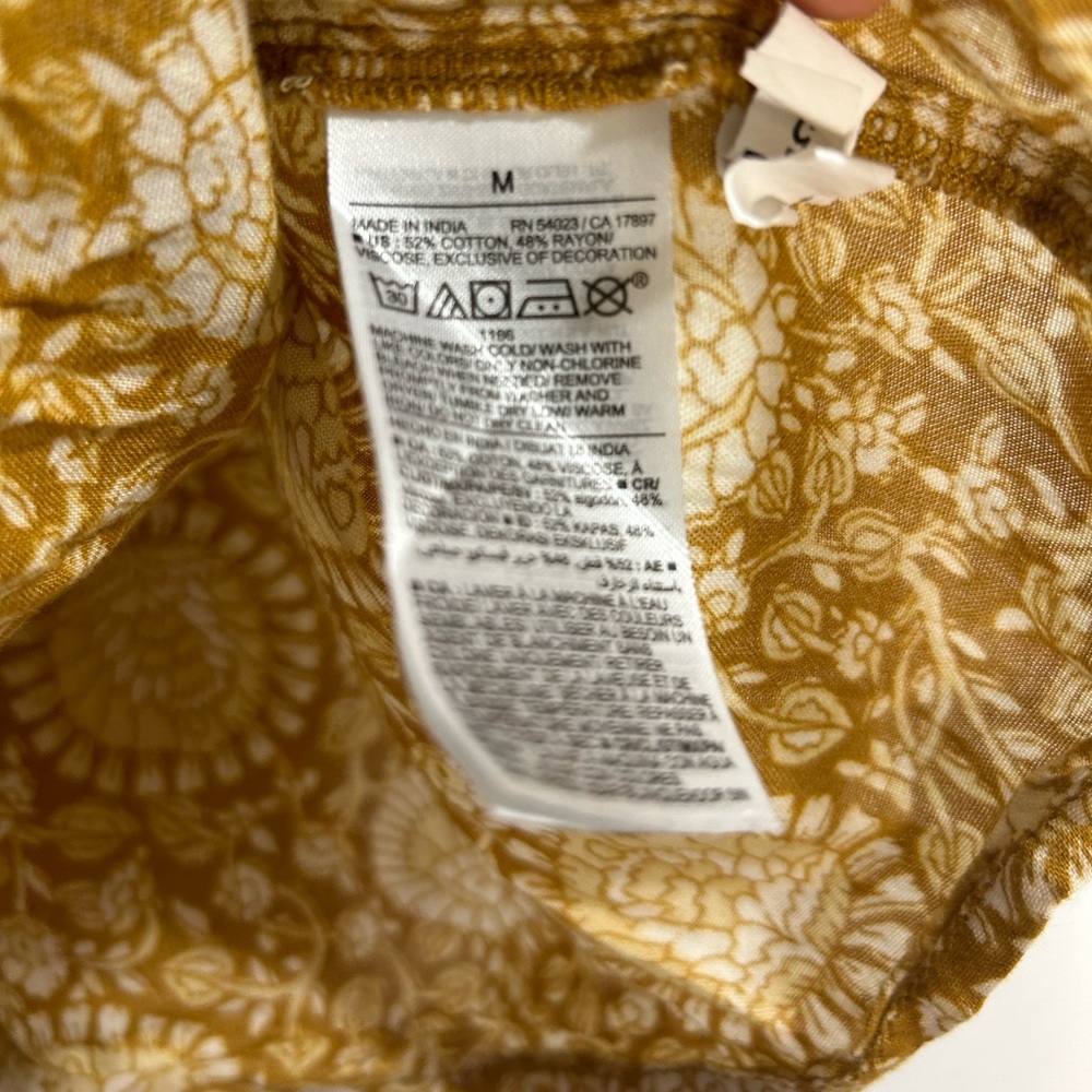 Old Navy Mustard Floral Blouse - Picture 4 of 7